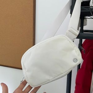 lululemon belt bag